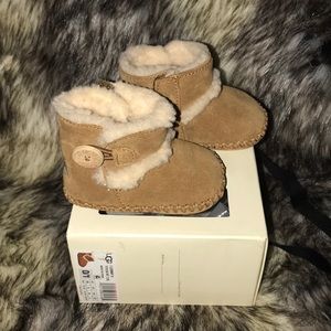 Ugg infant sz 0/1